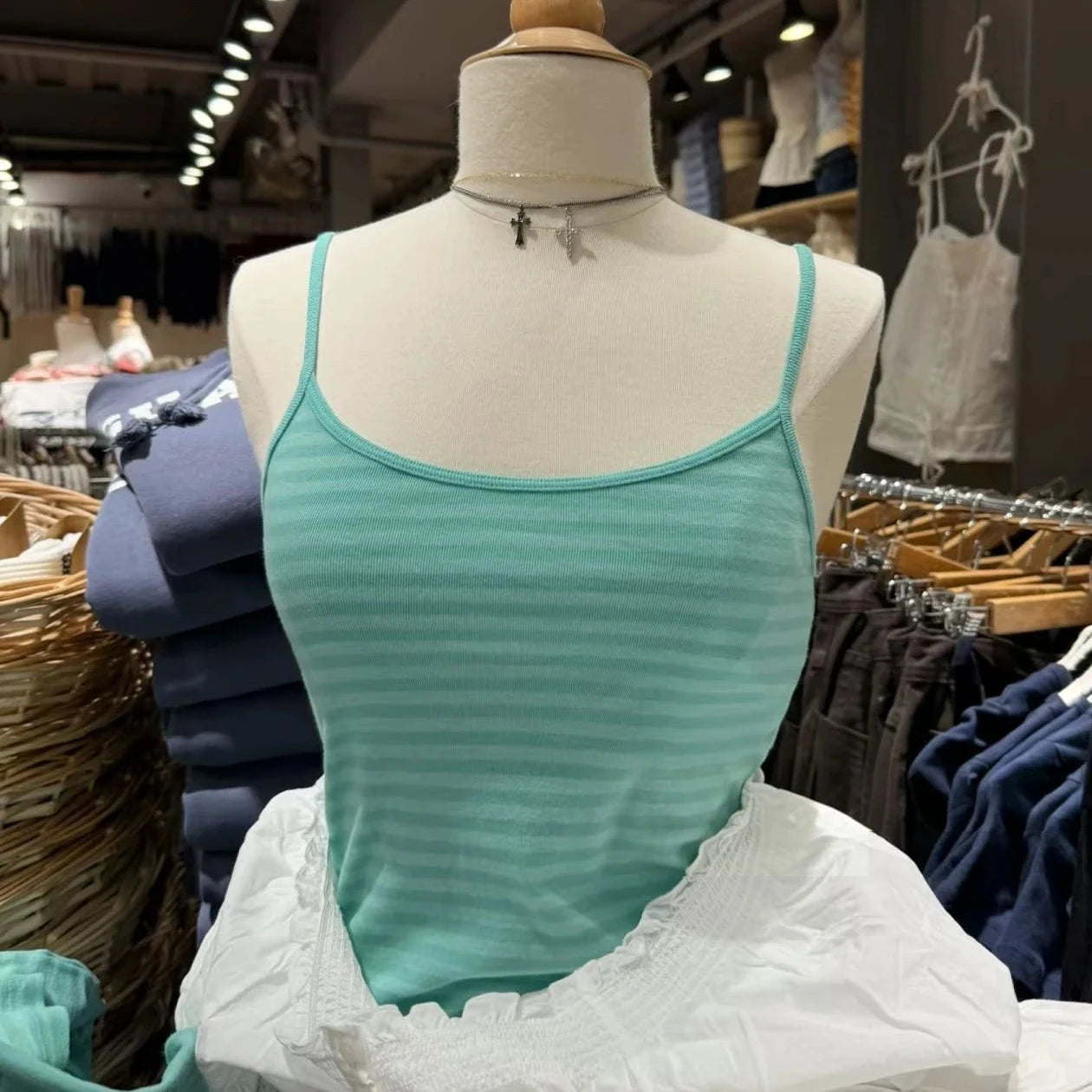 isla top aqua